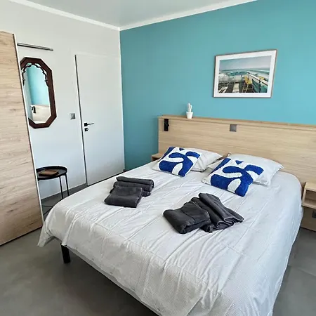 2 Dans Neuf, Terrasse Sud, Meuble Contemporain, Parking *