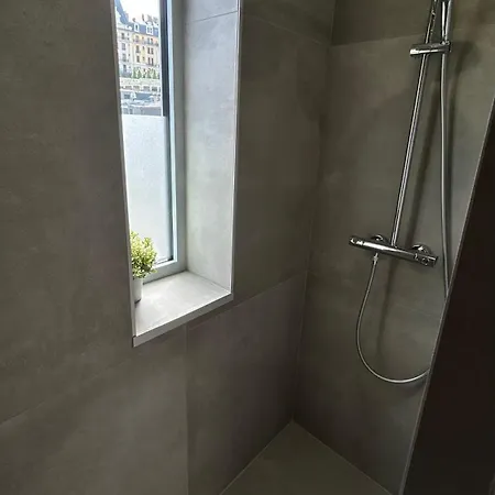 2 Dans Neuf, Terrasse Sud, Meuble Contemporain, Parking Apartment *