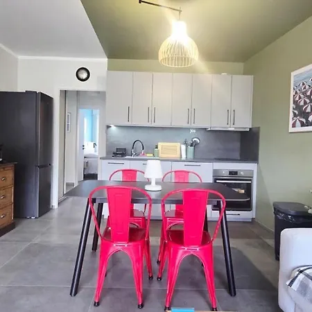 2 Dans Neuf, Terrasse Sud, Meuble Contemporain, Parking Aix-les-Bains